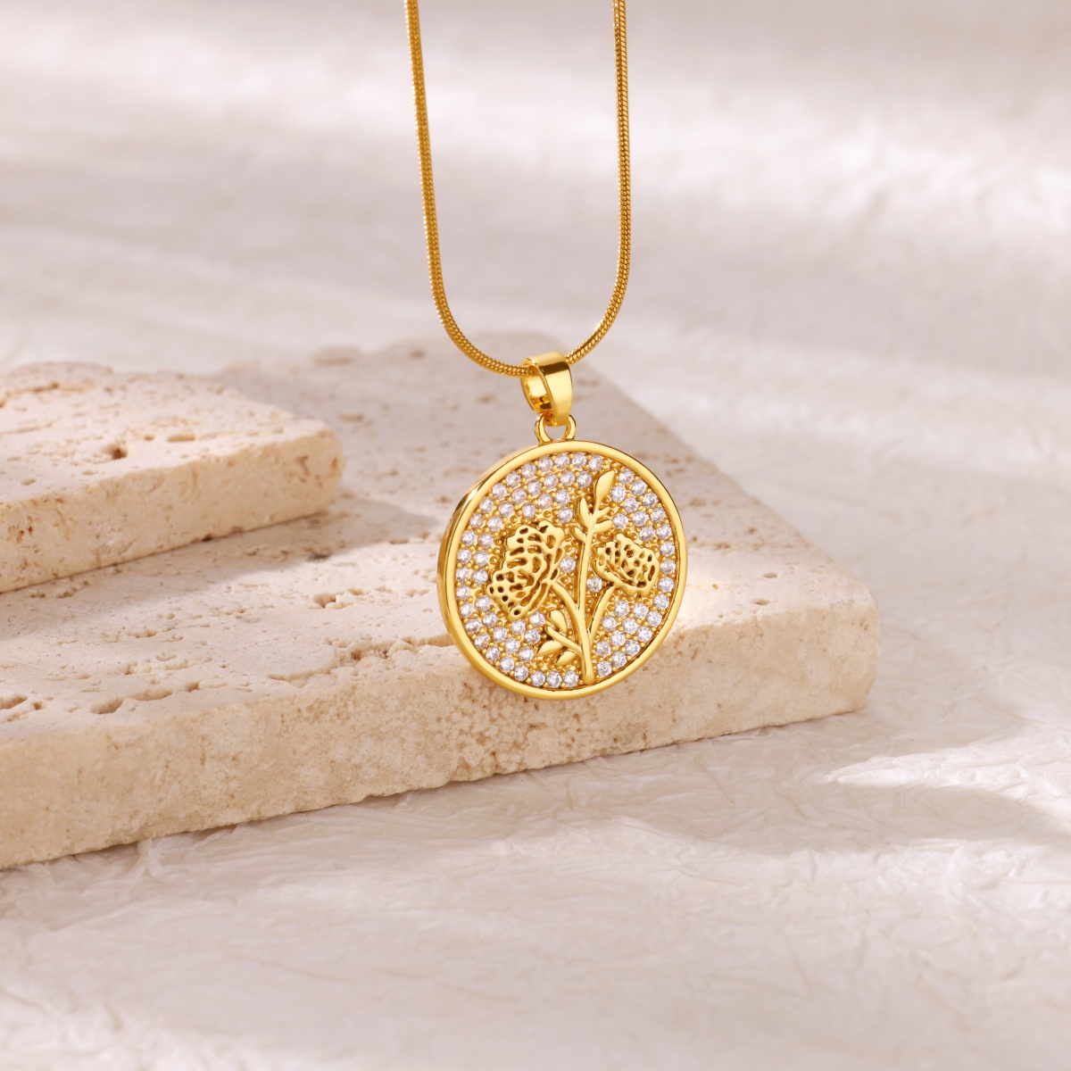 Zircon Flower Necklaces For Wo - Birth Flower Necklace 评论和价格