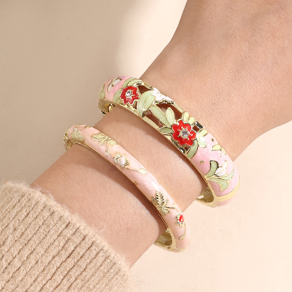 Jardme 1PCS Wide Hollow Enamel - Coordinates Bracelet 评论和价格